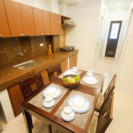 Nf Suites Davao City Exterior foto