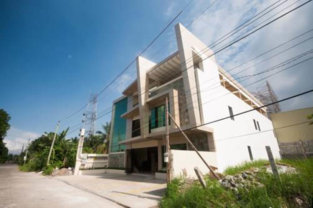 Nf Suites Davao City Exterior foto