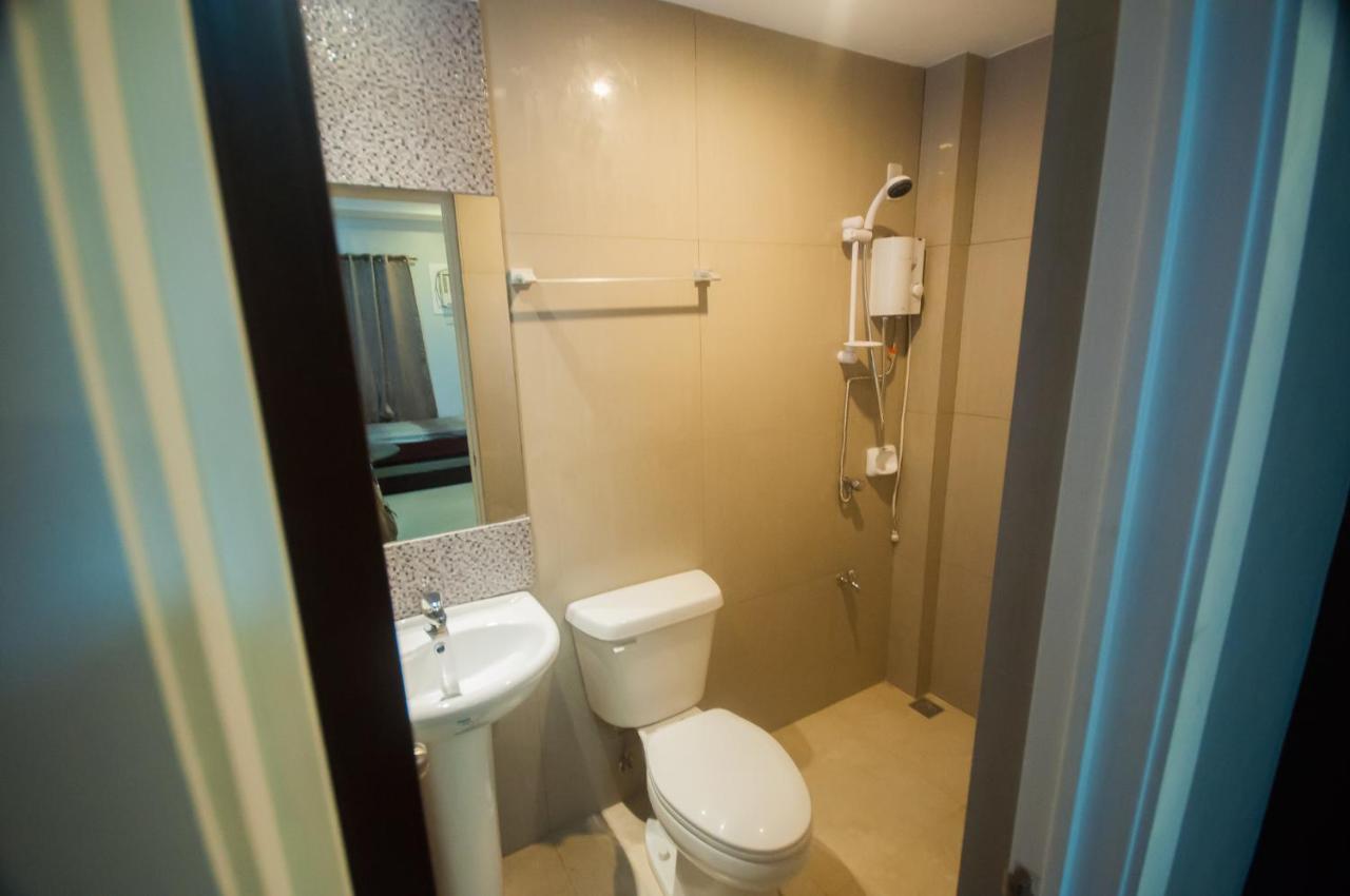 Nf Suites Davao City Exterior foto