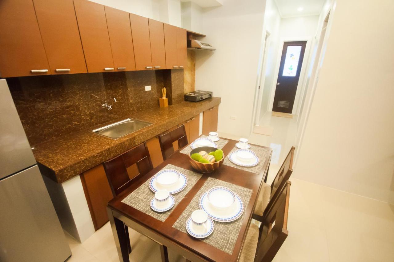 Nf Suites Davao City Exterior foto