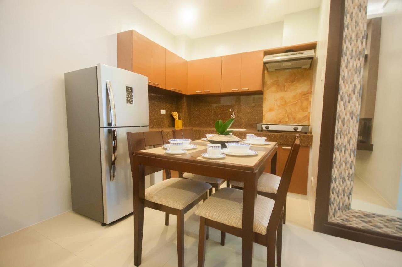 Nf Suites Davao City Exterior foto
